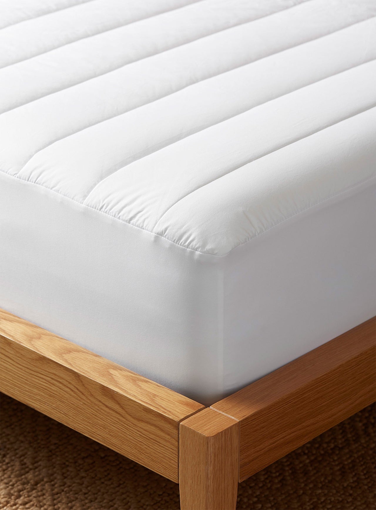 Duvetine mattress protector