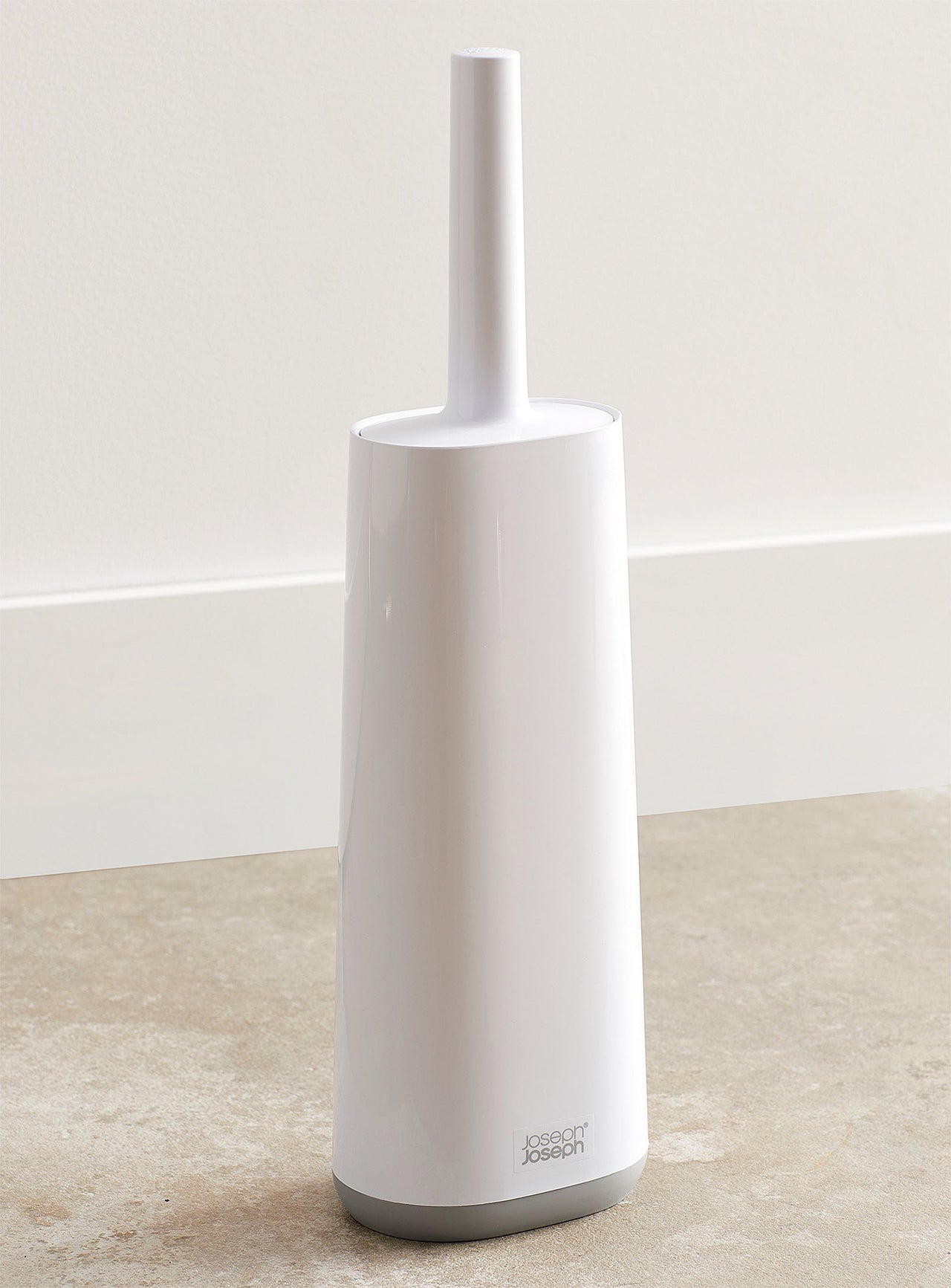 Flexible toilet brush