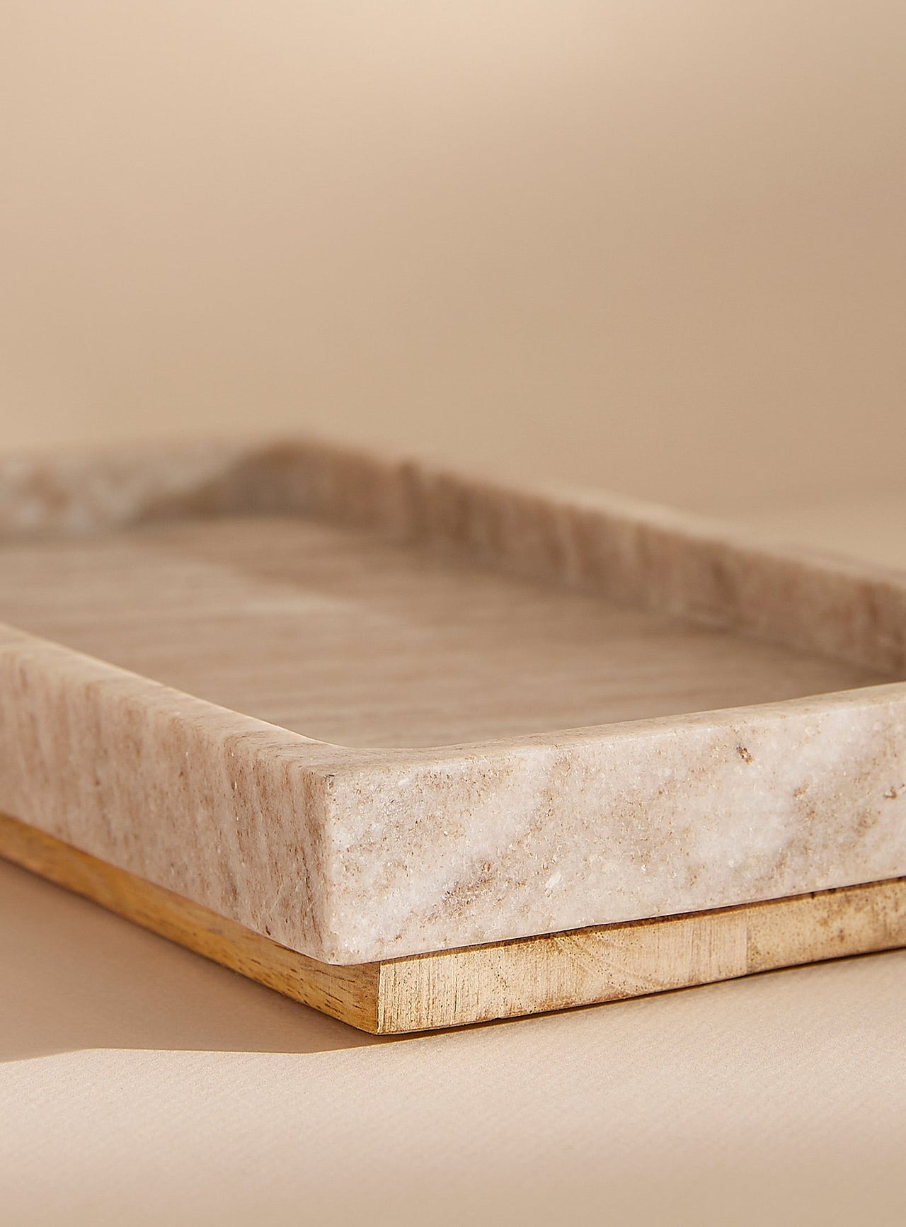 Marble and natural wood tray